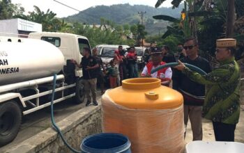 Kemarau Melanda Wilayah Bone Bolango, Bupati Pastikan Penyaluran Air Bersih Bagi Masyarat Terdampak
