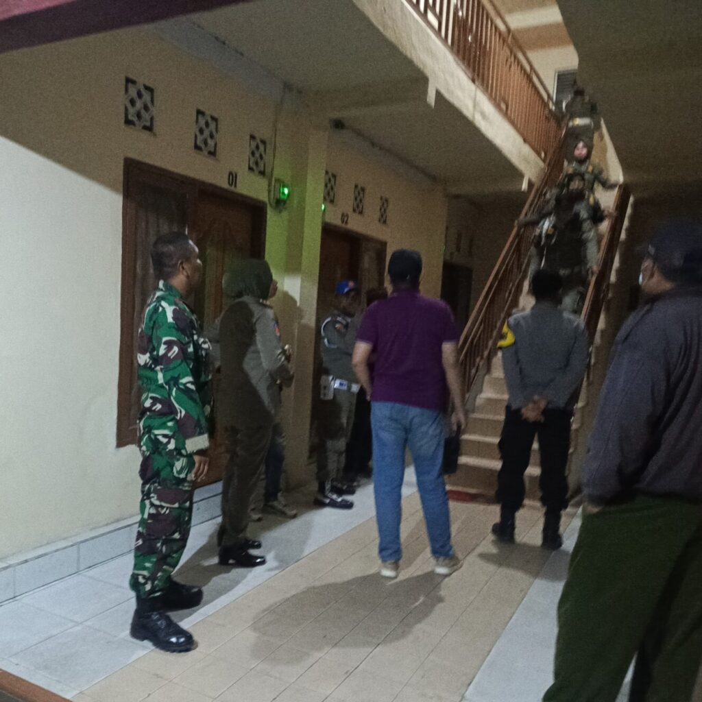 Tindak Lanjuti Laporan Warga dan Tegakkan Perda, Satpol-PP Bersama TNI-POLRI Gelar Razia Kos-kosan